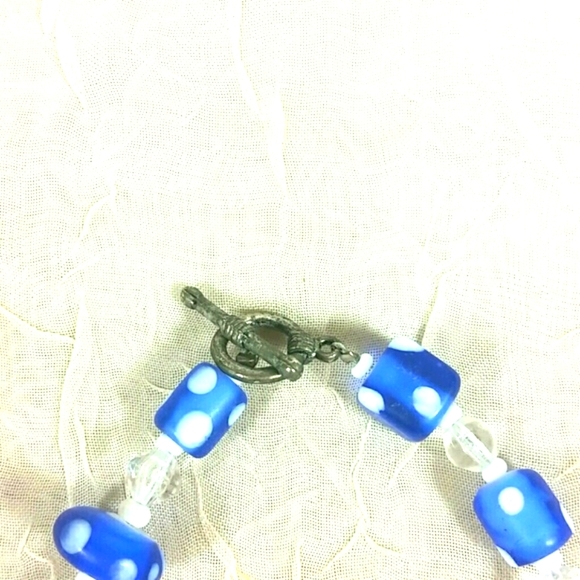 Bracelet Artisan glass marine blue polka dot bead w toggle clasp 7.5" - Picture 2 of 5